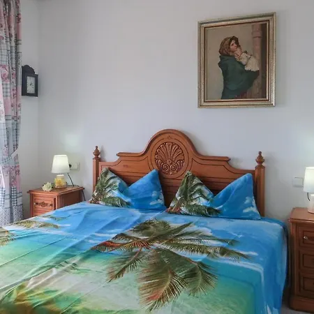 Beautiful In Quesada Apartment